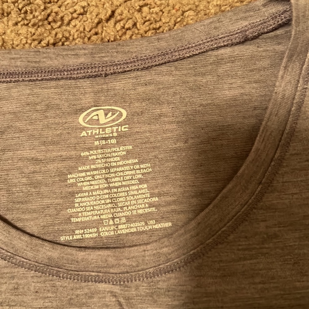 Athletic top - Picture 4 of 4